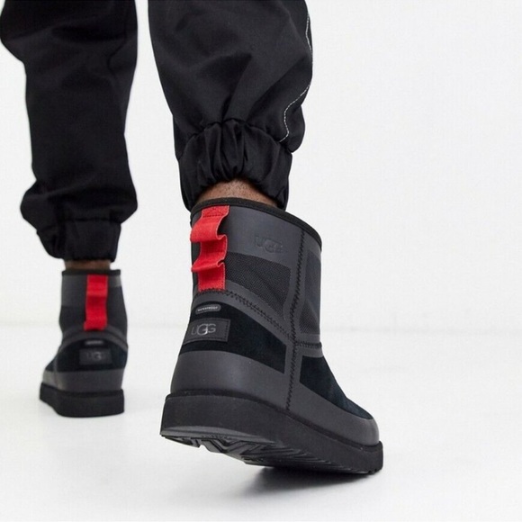UGG Classic Mini Urban Tech WP Charcoal - Picture 1 of 11